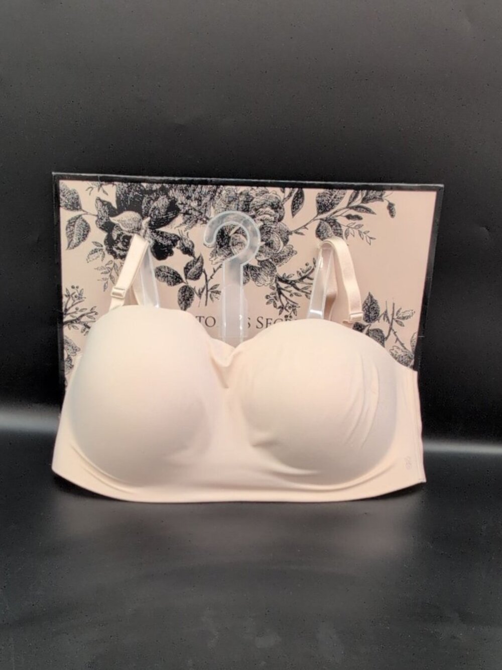 Victoria Secret Push Up Wireless Bandeau Strapless Bra 40D Marzipan